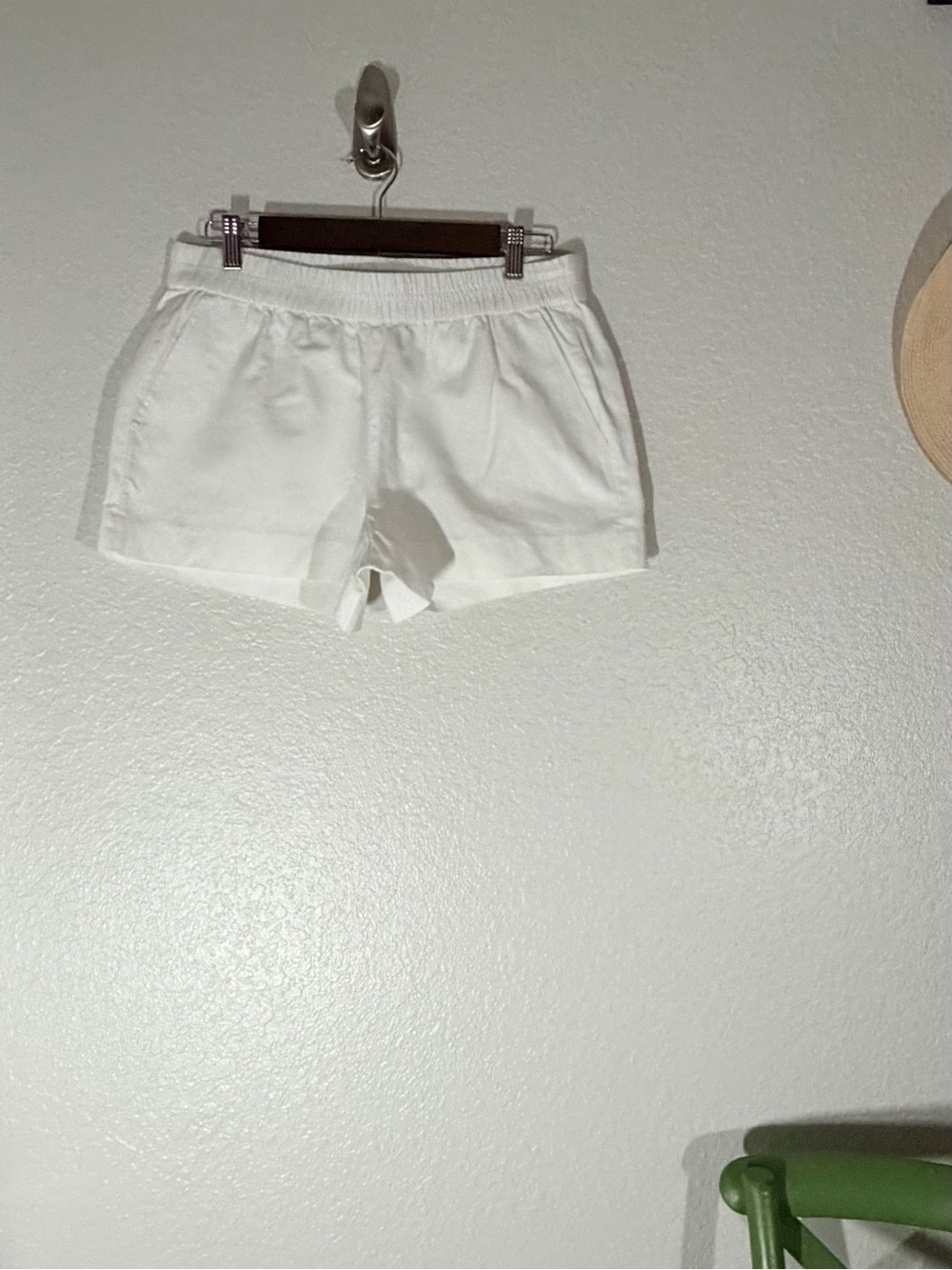 J.Crew White 100% Cotton Pull-On Shorts Elastic Waist Pockets Size 8